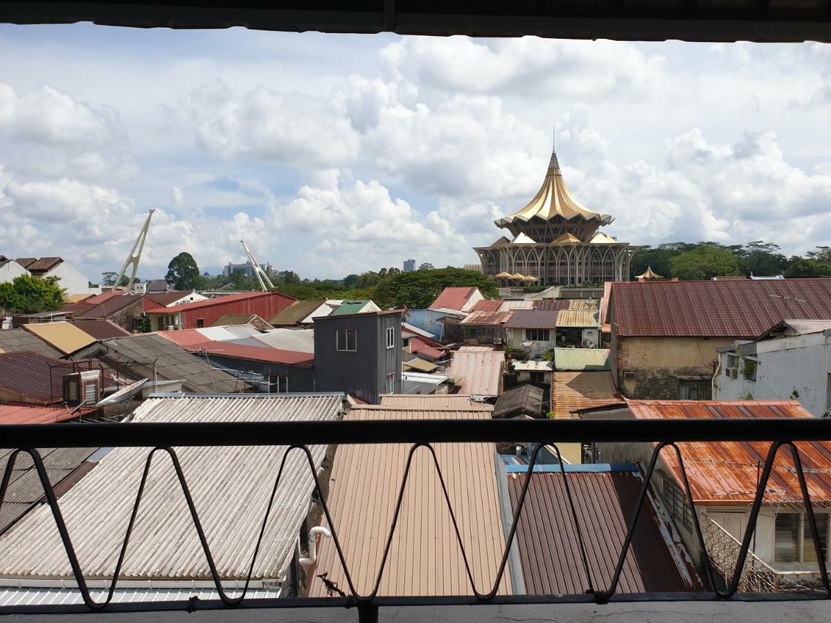 Hornbill'S Nest Kuching Vandrehjem Eksteriør billede